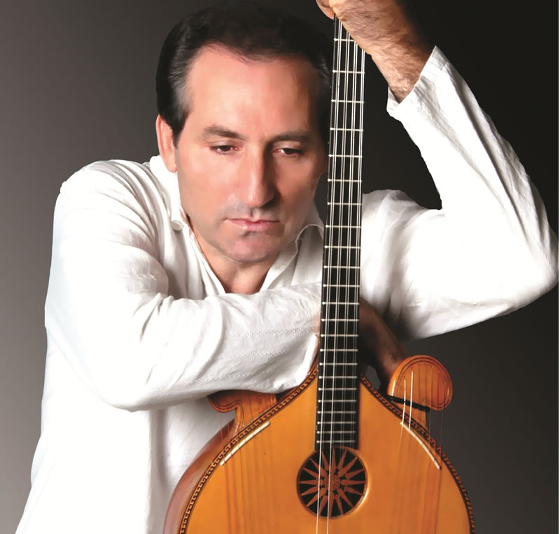 “Ευθέως” ο Πασχάλης Τόνιος θα μας παρουσιάσει τη νέα του δισκογραφική δουλειά, με τη συμμετοχή των Νταλάρα, Γλυκερίας και Ζουγανέλη!