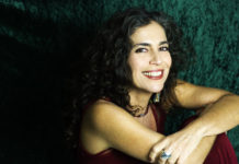 Η Σαβίνα Γιαννάτου και οι Primavera en Salonico στο Θέατρο Αττικού Άλσους «Κατίνα Παξινού»