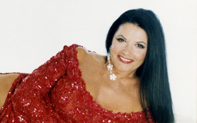 “Μια ζωή… Ζωζώ” με την Ζωζώ Σαπουντζάκη