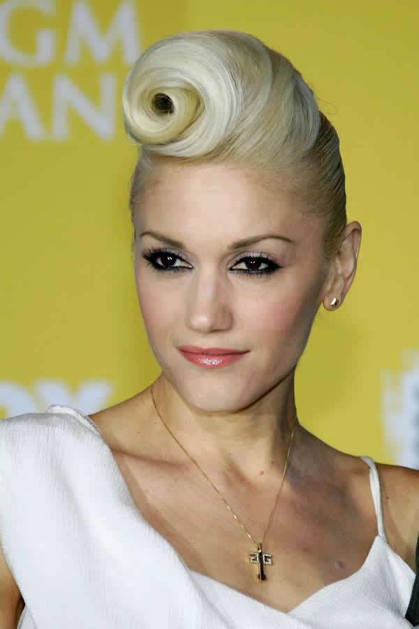 gwen_stefani_2011_12_01
