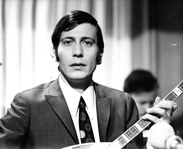 Έφυγε από τη ζωή ο Γιάννης Καλατζής…