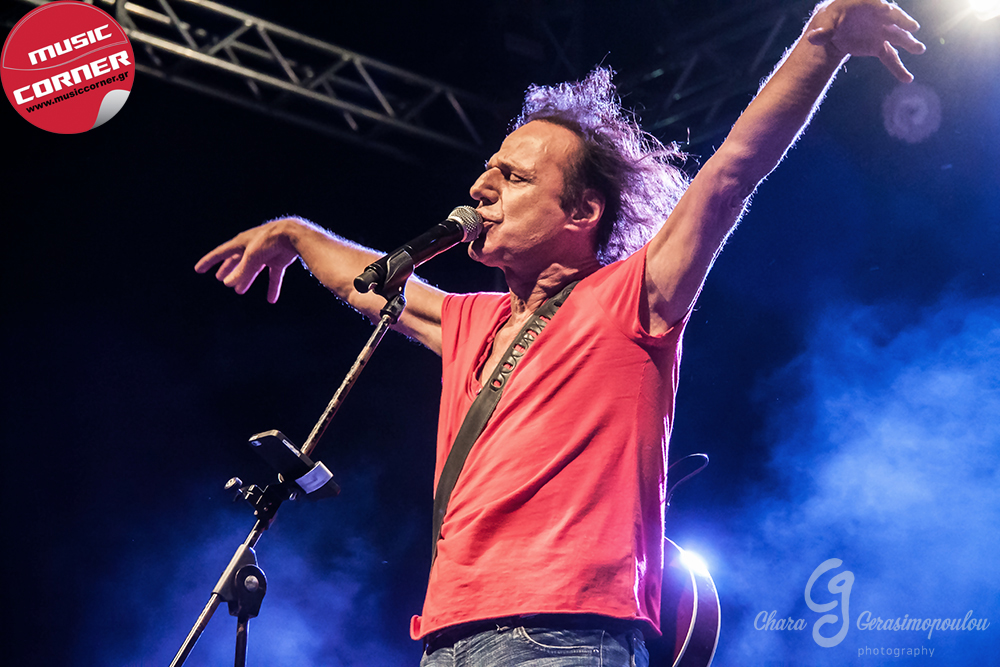 Βασίλης Παπακωνσταντίνου “Όλα είναι για μας” στο Θέατρο Βράχων… ΝΕΑ ΗΜΕΡΟΜΗΝΙΑ