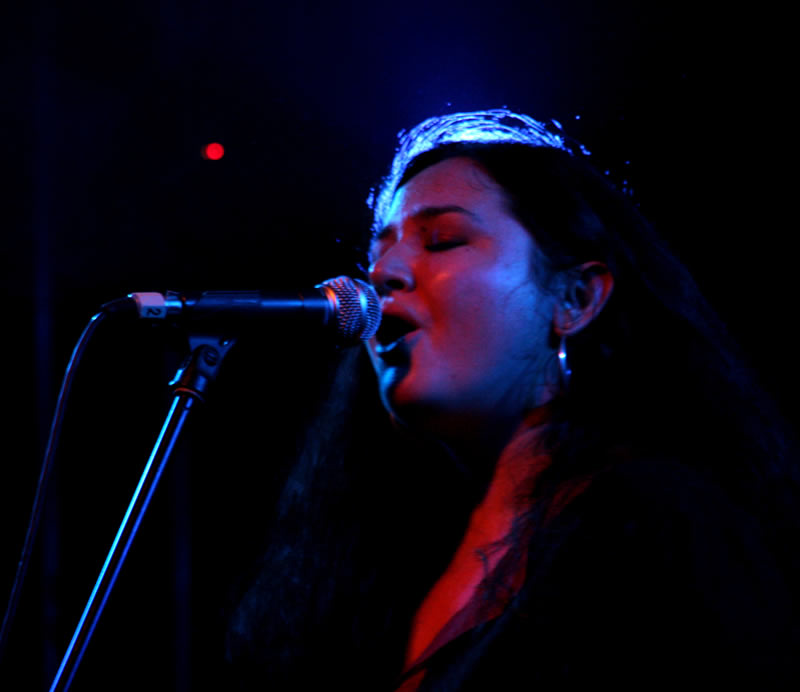 Η Μαρία Λατσίνου στο Six d.o.g.s