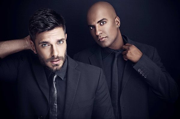 Μύρωνας Στρατής και Ησαΐας Ματιάμπα, παραμονή Χριστουγέννων στην Πλατεία Συντάγματος!