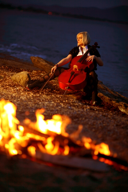 Η Χρυσώ Σταματοπούλου live στο James Joyce Irish Bar