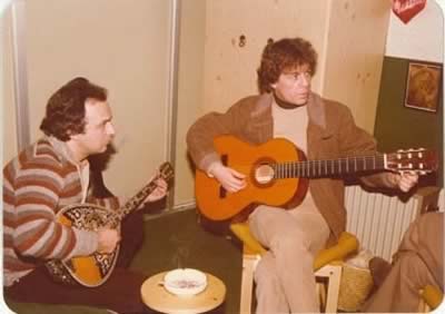 “Αφιερωμένο εξαιρετικά” στον Θανάση Πολυκανδριώτη και στον Γιάννη Πάριο – 3/12/2013