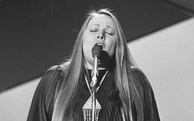 Η “έθνικ” παράδοση της Μαρίζας Κωχ…