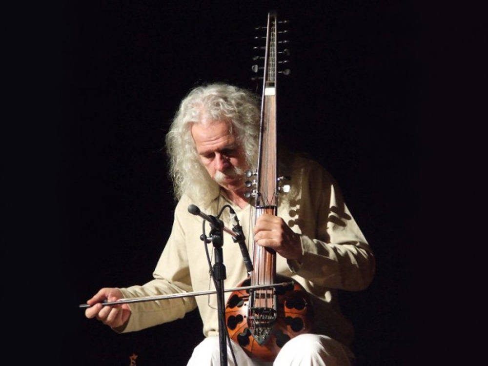 O Ross Daly στο Πέραν