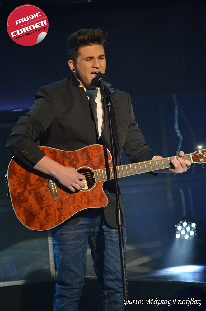 Ο Στέλιος Λεγάκης στέλνει τώρα “Καρδιές από αστέρια” και στις οθόνες μας!