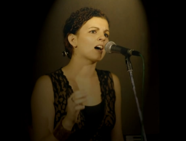 Ελένη Νόνη – “Σαν το φτερό”