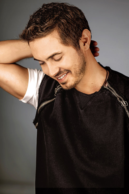 Παράταση εμφανίσεων για τον Μιχάλη Χατζηγιάννη!