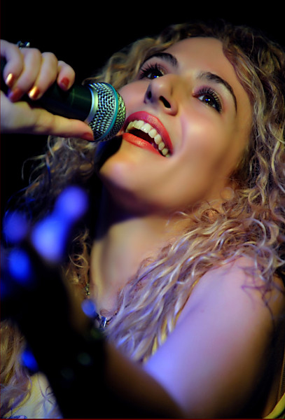 Ένα ξεχωριστό μουσικό Σαββατόβραδο με την Αντιγόνη Κατσούρη!