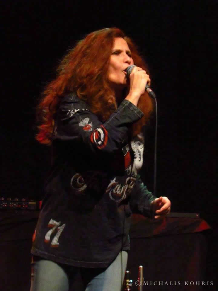 Η Πωλίνα ξαναβγαίνει για τρέλες, αλλά αυτή τη φορά στο …Λαγονήσι!