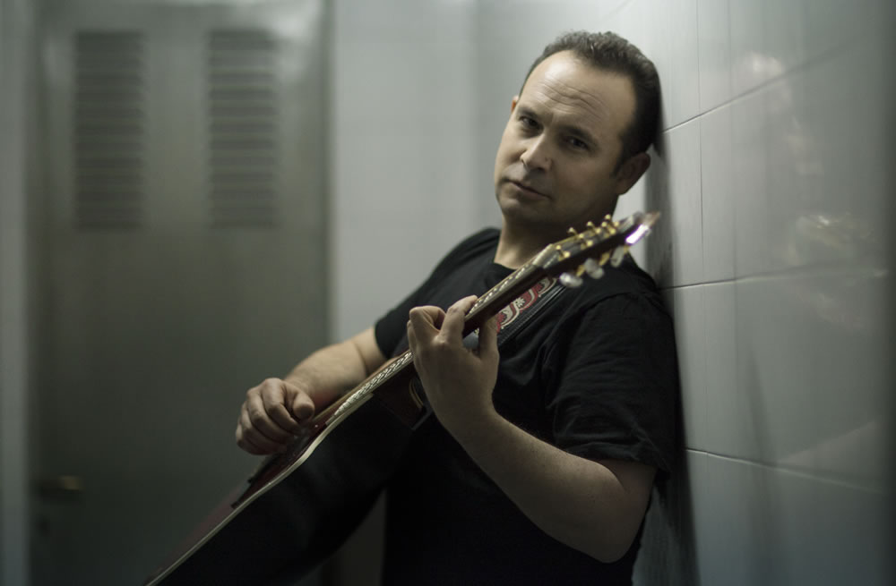 Ο Κώστας Μακεδόνας live στη Πλατεία Ιλίου, με τη Ζωή Παπαδοπούλου!