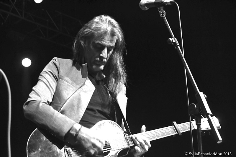 Ο Φίλιππος Πλιάτσικας σε μια μοναδική συναυλία με τη Φιλαρμονική της Πράγας!