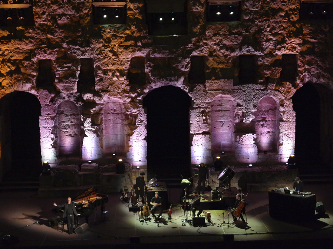 Κατάμεστο το Ηρώδειο για τον Ludovico Einaudi!