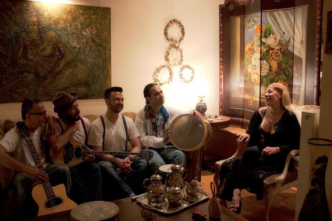 «ΤζέΛα Μινόρε Band» Η μπάντα που θα αγαπήσει η Αθήνα!