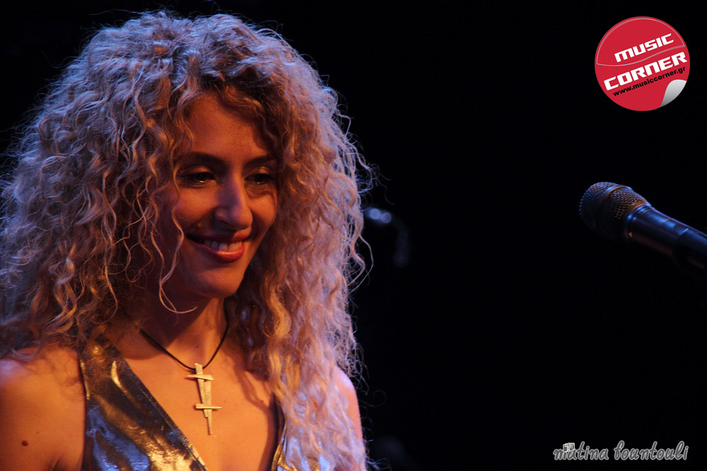 Αντιγόνη Κατσούρη – «Άδεια Σιωπή»