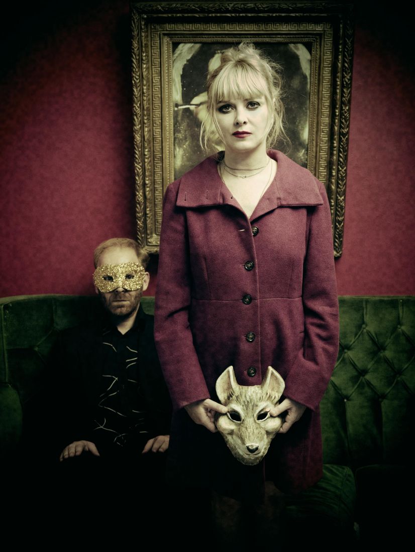 “Γυναίκα και Λύκος”, μια σύγχρονη αλληγορία για τον πολιτισμό και την αγριότητα..