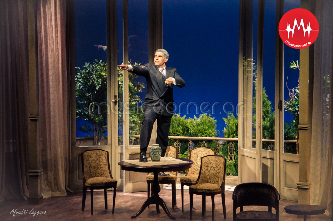 Ένας ήρωας ξαναφορά… τις παντόφλες του στο Θέατρο Βρετάνια!