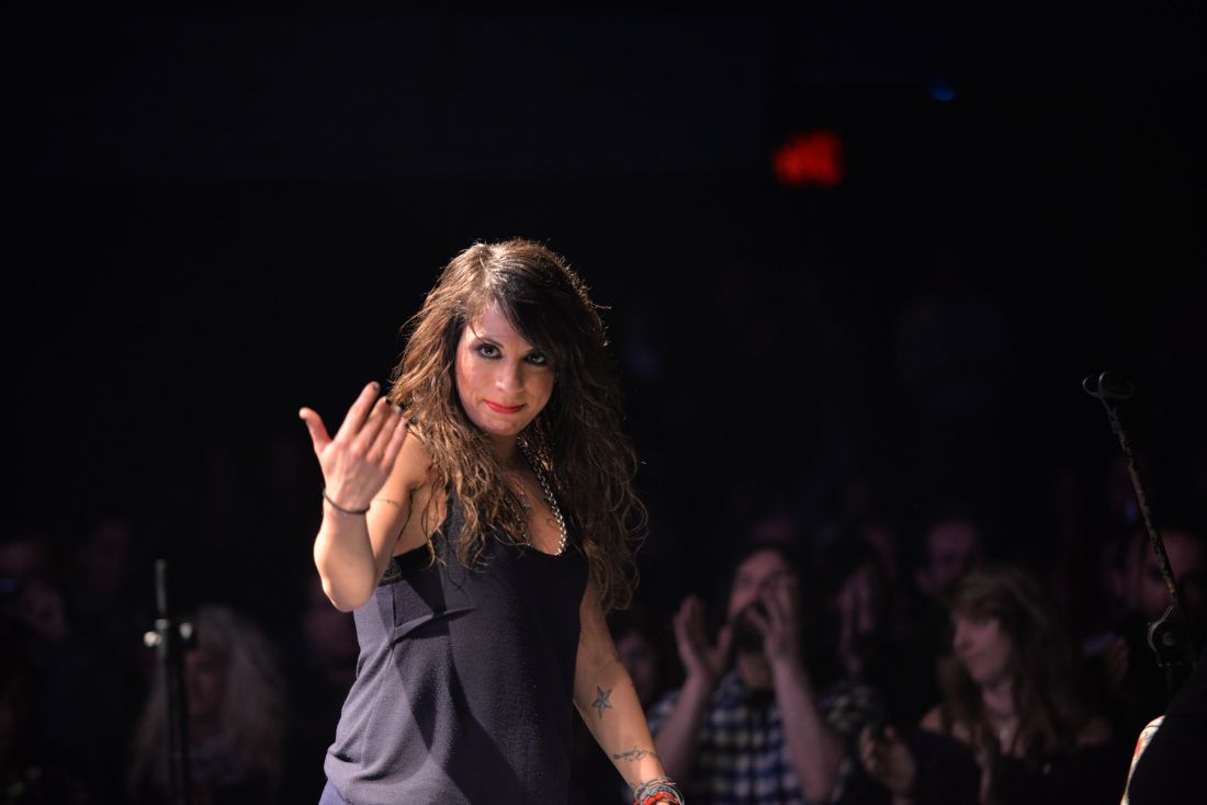 Τριάντα καλλιτέχνες τραγούδησαν για την Πένυ Σκάρου!