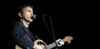 “Αφιερωμένο εξαιρετικά”: Ο Γιώργος Νταλάρας στη μεγάλη οθόνη