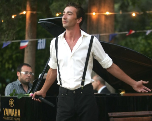 “Je suis Grec”: ο Bertrand Moreau γιορτάζει 10 χρόνια παραμονής στην Αθήνα!