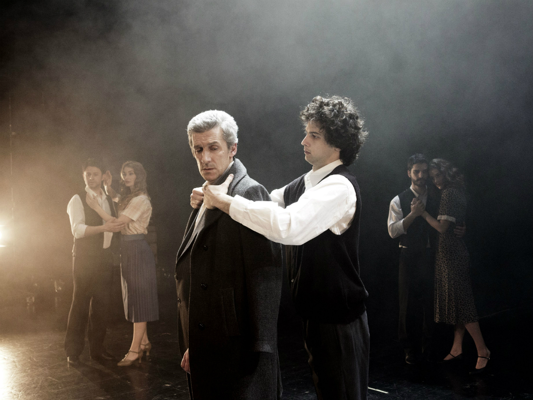 Μίκης Θεοδωράκης | “Ποιος τη ζωή μου..” στο θέατρο Badminton!