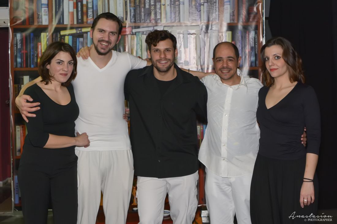 Οι 5×4 αυτοσχεδιάζουν και…. παίρνουν παράταση παραστάσεων!