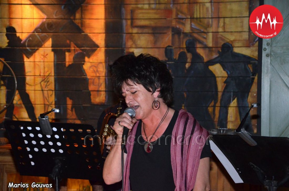 Η Φωτεινή Βελεσιώτου με “Τα διαλεγμένα” στην Τεχνόπολη…..