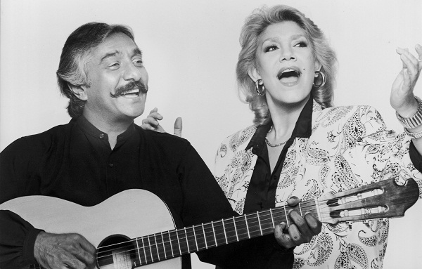 “Αφιερωμένο εξαιρετικά”: Η Μαρινέλλα τραγουδά Κώστα Χατζή…