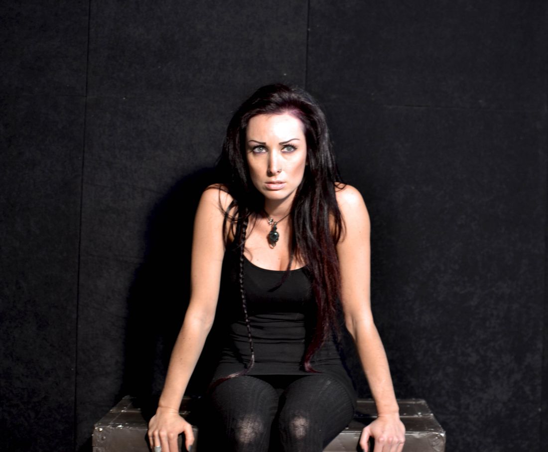 Το χρονικό μιας σιωπής που κρίνεται ένοχη… Στο Θέατρο Αθήναιον, στη Θεσσαλονίκη…