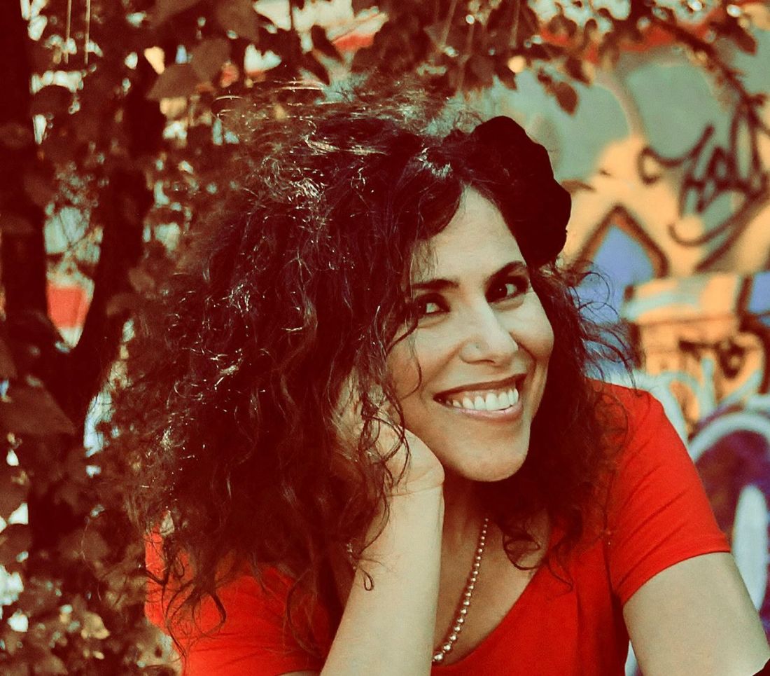 “Λουλούδια της Ψυχής” από τη Γεωργία Βεληβασάκη στο Ίλιον Stage…