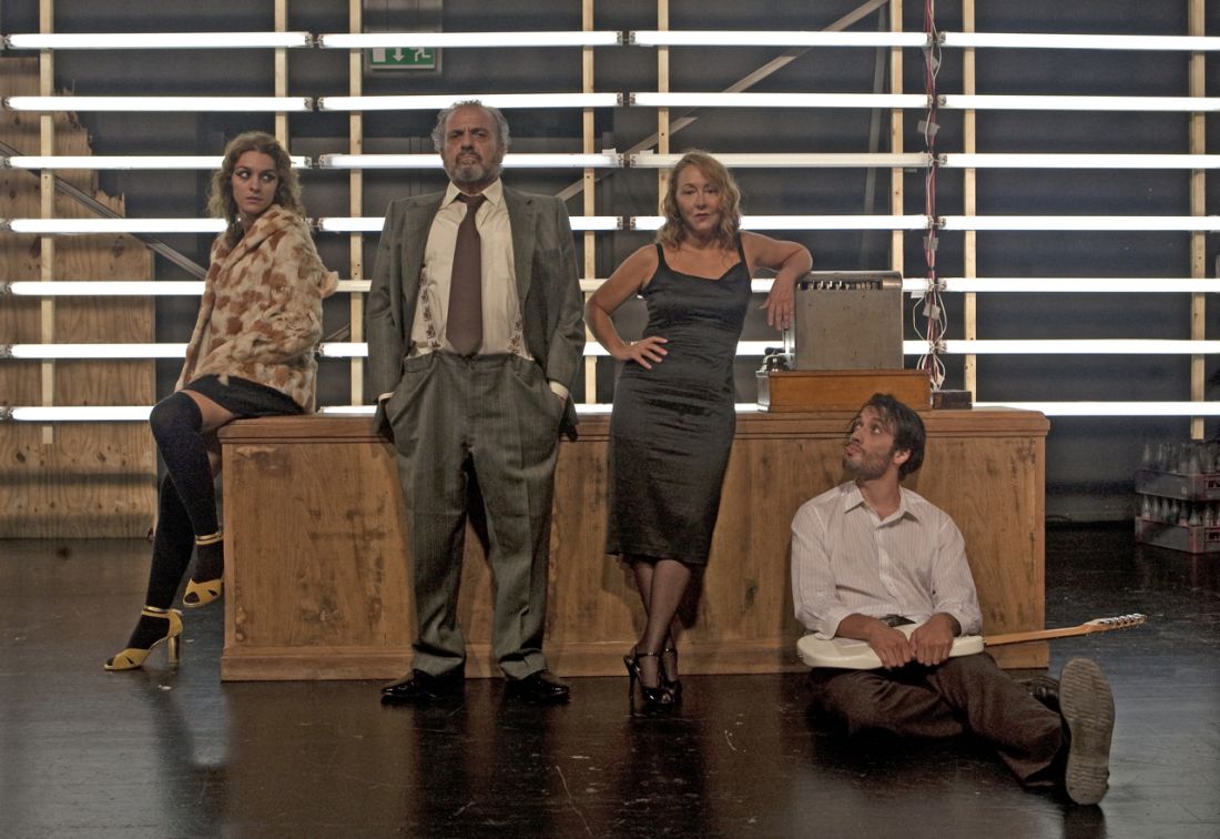 Το Εθνικό Θέατρο αποχαιρετά τον Μηνά Χατζησάββα…