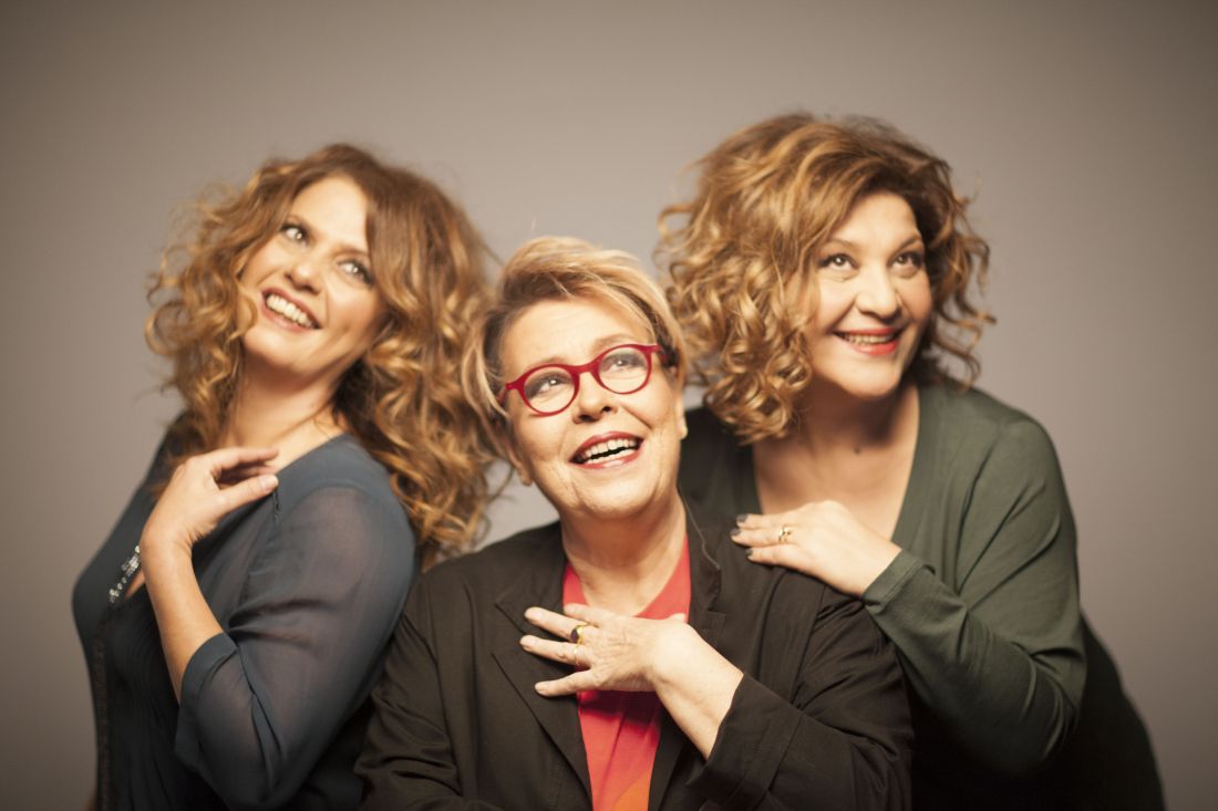 Εξαιρετική πρεμιέρα για Νέγκα, Τσαλιγοπούλου, Γαλάνη στο Passport Κεραμεικός! Για όσους όμως μπόρεσαν τελικά να τη δουν…