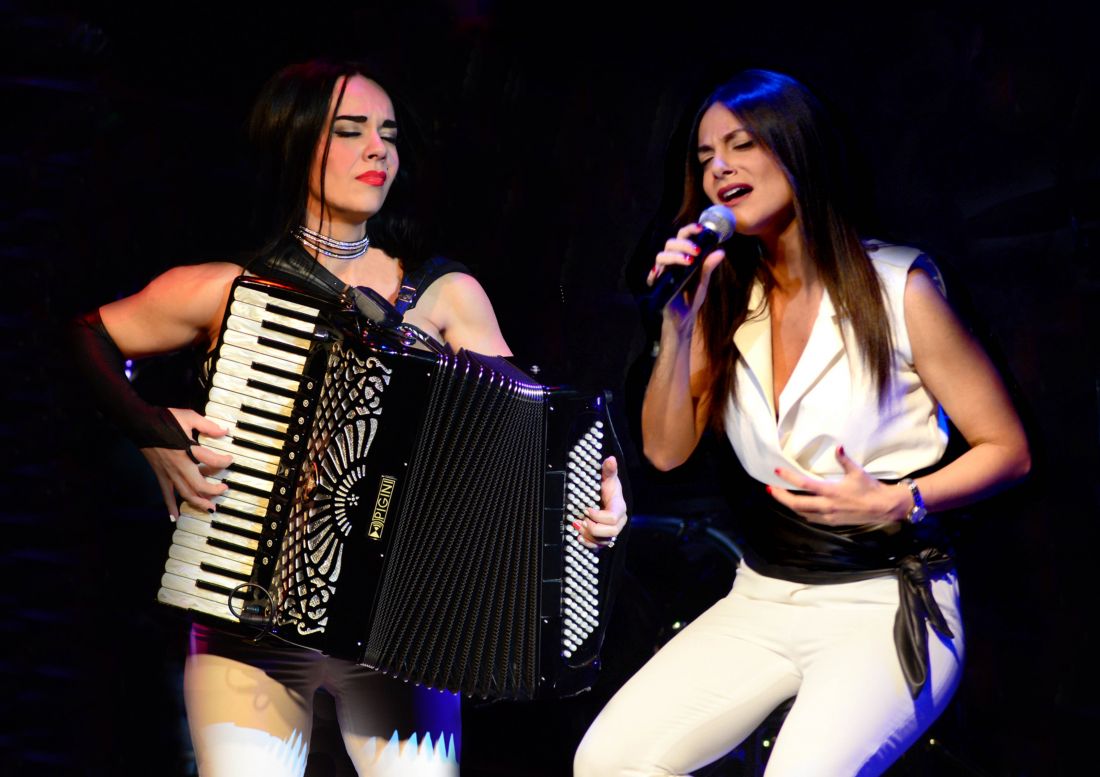 Ζωή Τηγανούρια και Βασιλική Στεφάνου ταξιδεύουν με μουσικά… “Καραβάνια”!