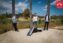 Οι Les Au Revoir κυκλοφορούν “The Singles Collection”