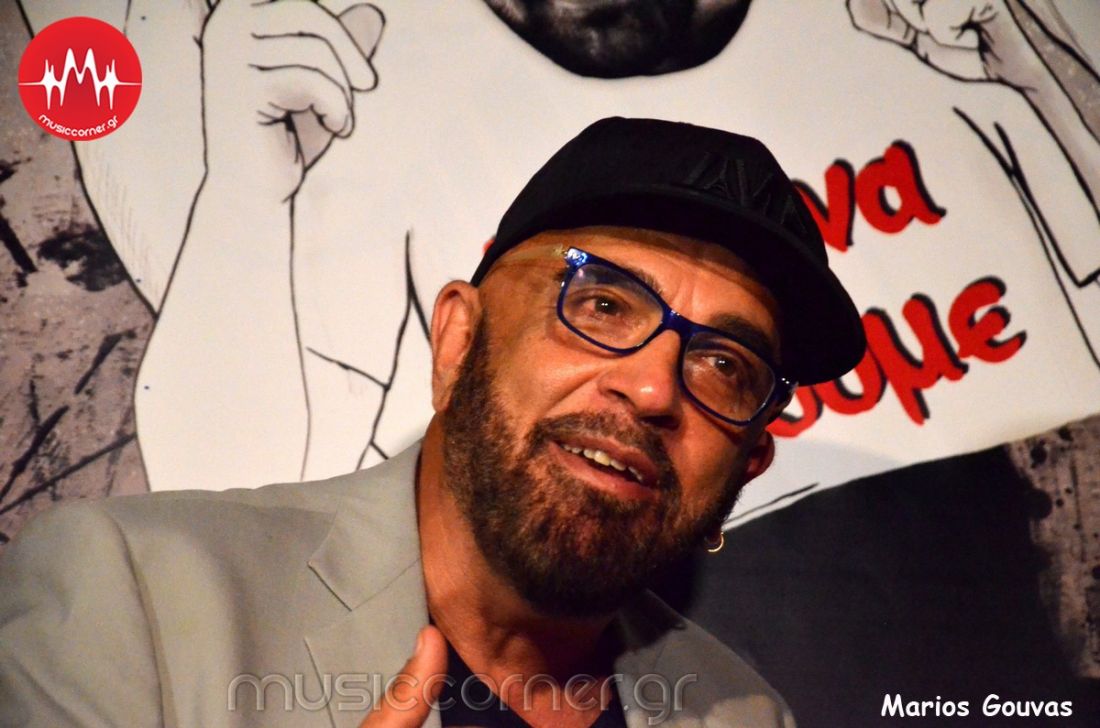 Γιάννης Ζουγανέλης – “Η Βία” (feat. Σοφία Κουρτίδου) | “Τα Μεγάφωνα”