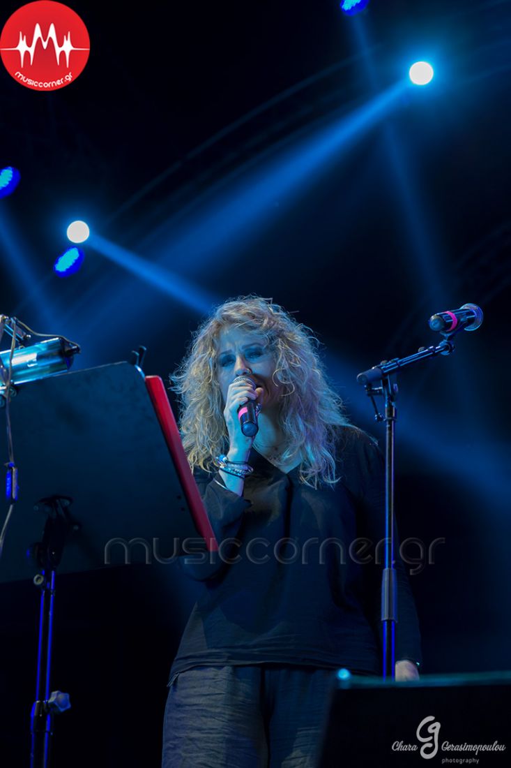 Η Ελισσάβετ Καρατζόλη στο Θέατρο Από Κοινού, ερμηνεύει τραγούδια που έχει φυλάξει σαν τις κόρες των ματιών της!