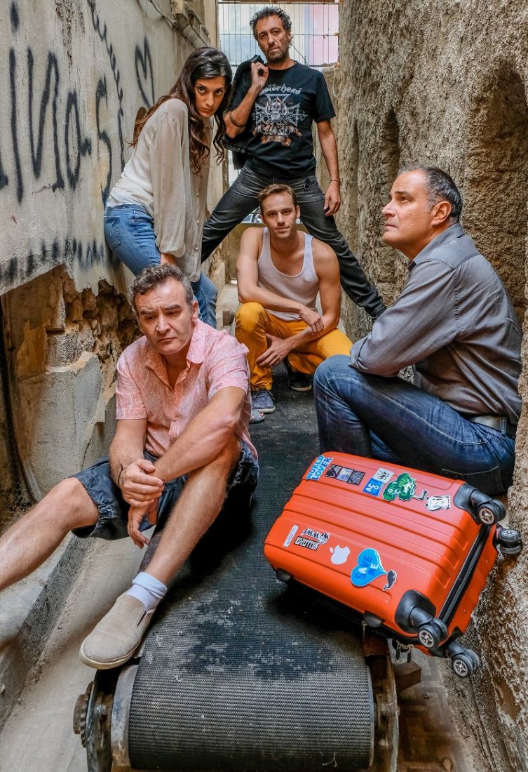 “Καγκουρώ” του Βασίλη Κατσικονούρη στο Σταθμός Θέατρο…