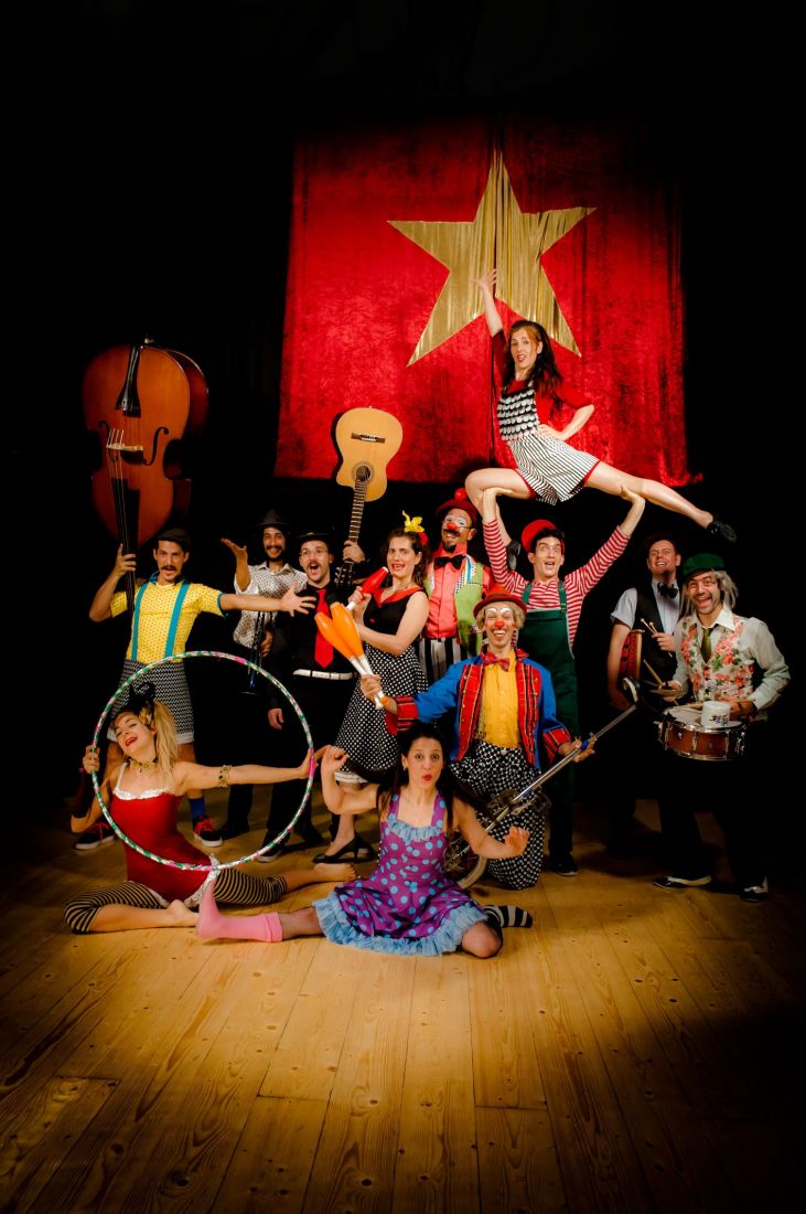 Το Τσίρκο Cachivache Παρουσιάζει: «Το όνειρο της Μόλυ»!