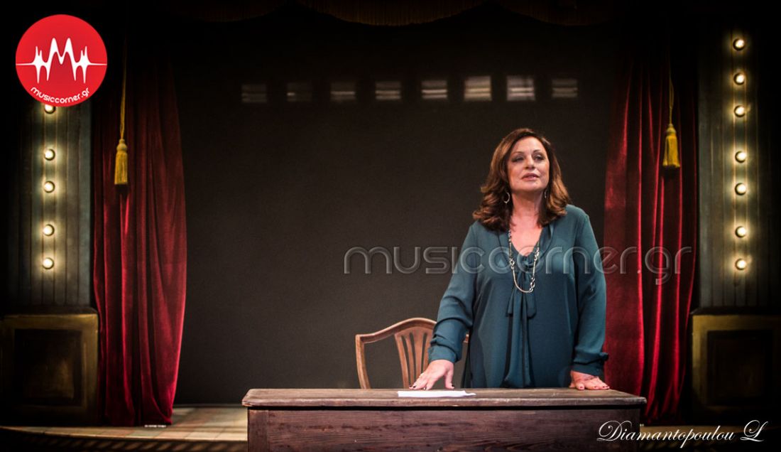 Η Χάρις Αλεξίου μοιράζεται μαζί μας το δικό της “Χειρόγραφο” για δεύτερη χρονιά! Βρεθήκαμε στη συνέντευξη τύπου!