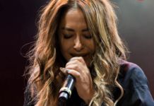 Μελίνα Ασλανίδου, Δημήτρης Μπάκουλης – “C’est la vie” (διασκευή)