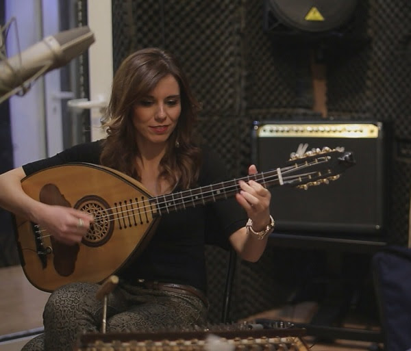 Χριστίνα Παπαδοπούλου και Ζωή Βεργάκη ενώνουν τους κόσμους τους, στο Γυάλινο UpStage…