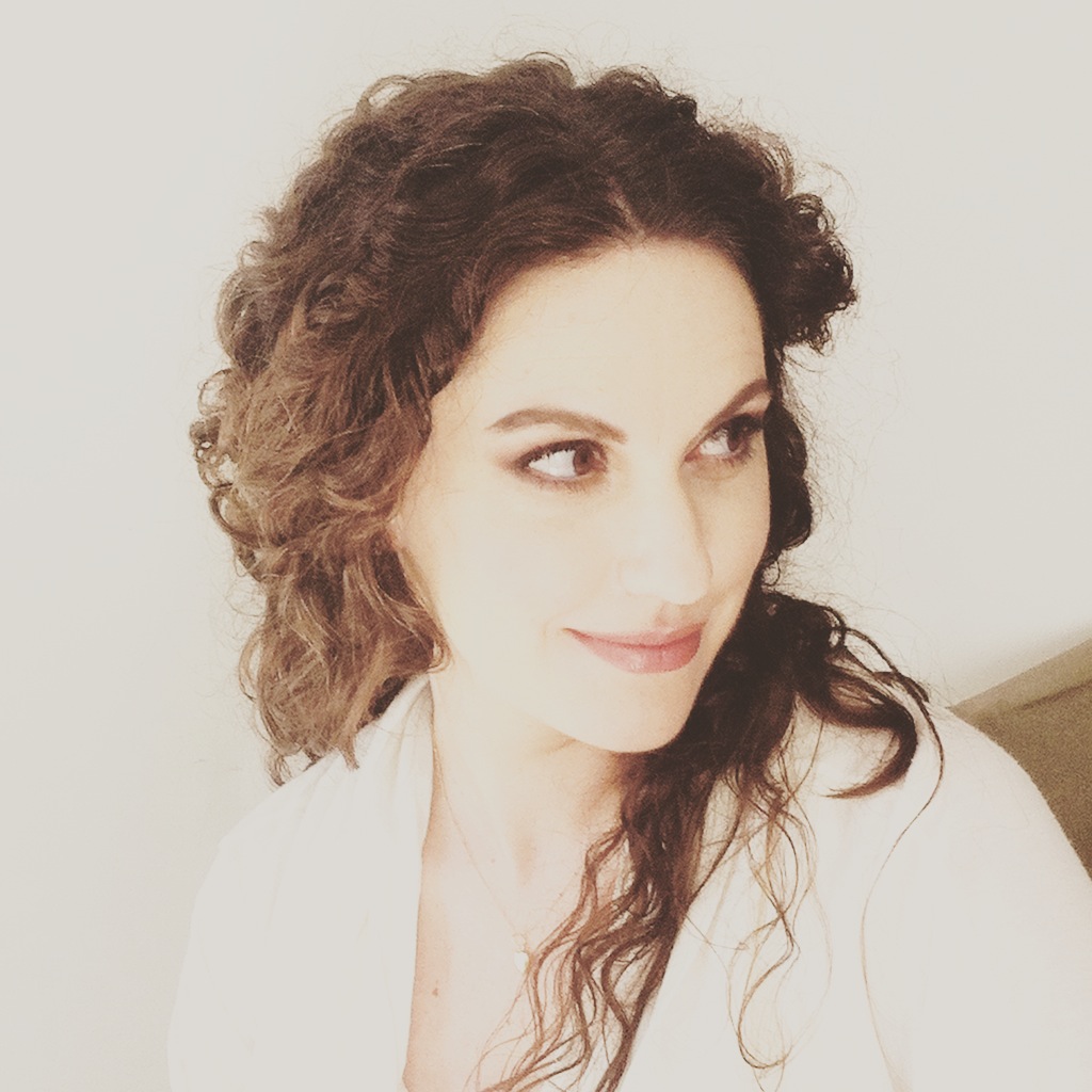 Η Κορίνα Λεγάκη συναντάει 4 σημαντικούς Έλληνες δημιουργούς!