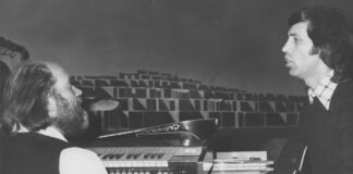 Ο Γιώργος Νταλάρας τραγουδά Γιάννη Μαρκόπουλο…