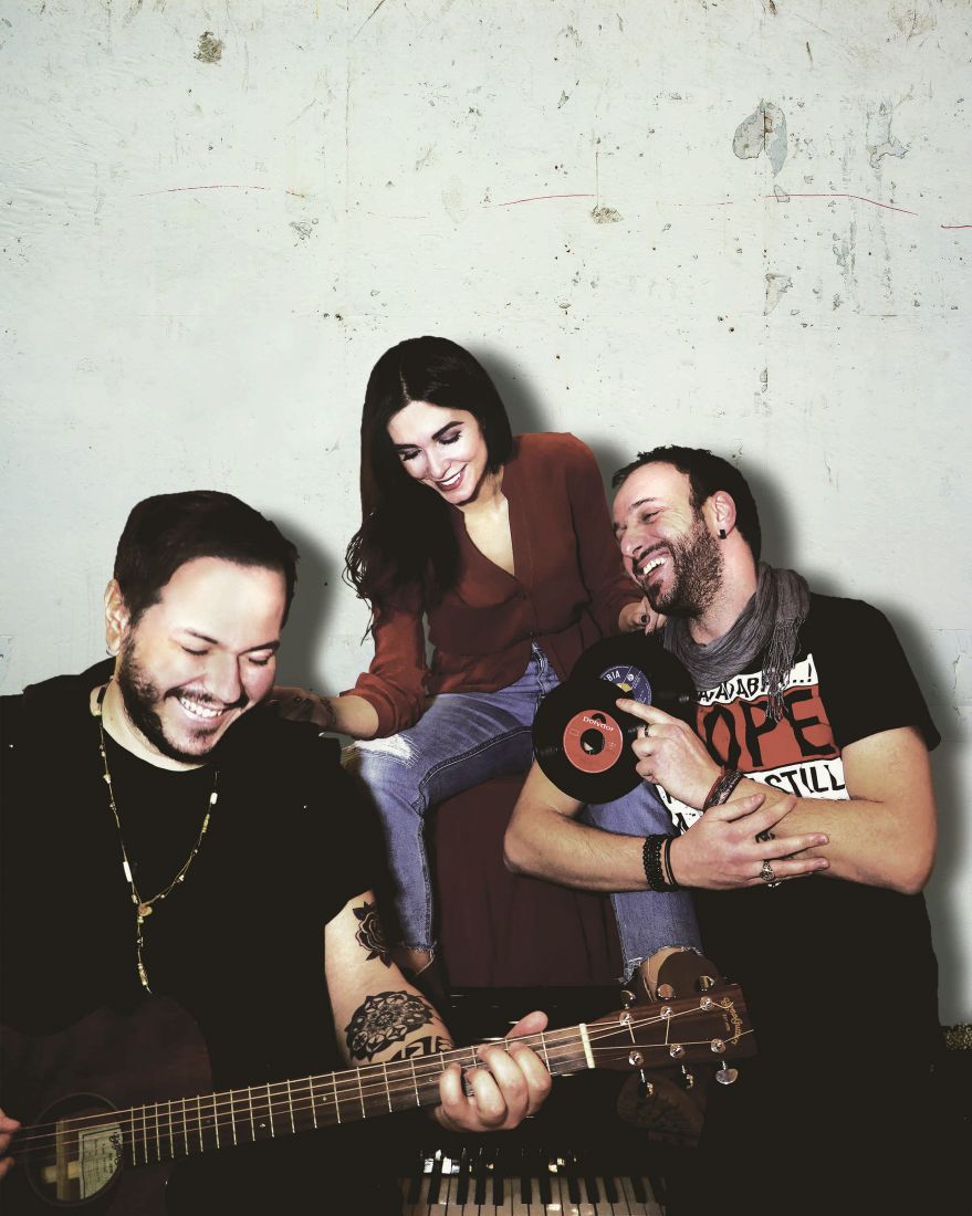 Χρήστος Νινιός, Αργύρης Λούλατζης και Μάγδα Βαρούχα στο Σταυρό του Νότου Club!