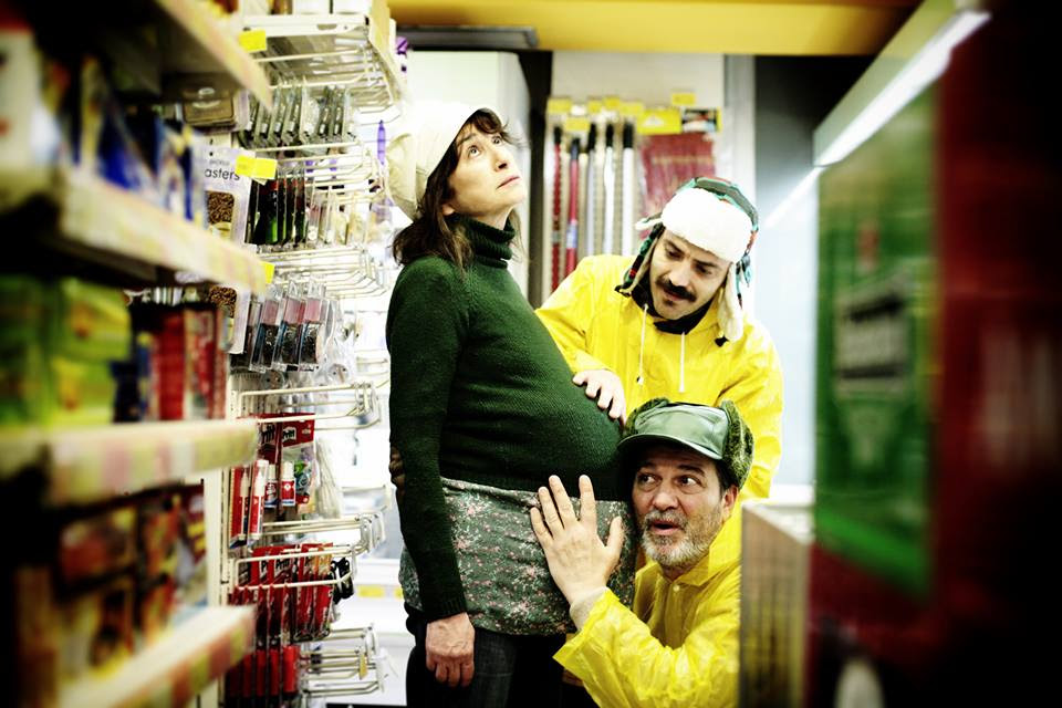 “Δεν πληρώνομαι, δεν πληρώνω” του Ντάριο Φο στη Φρυνίχου!