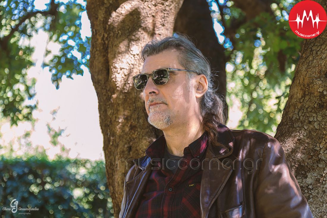 Ο Φίλιππος Πλιάτσικας στο Music Corner!