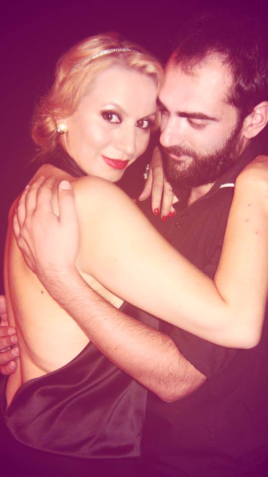 “Να μ’ αγαπάς τα Σάββατα…” – η ερωτική κωμωδία ξανά στο “Τσάι στη Σαχάρα”